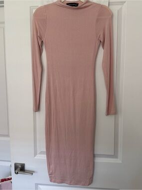naked wardrobe Dusty Pink Long-Sleeve Midi Dress